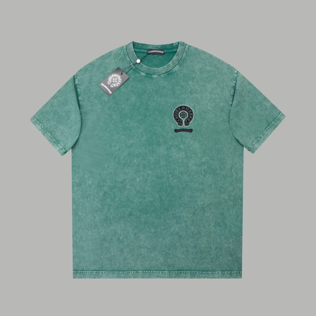 🅿️240 ✨CH✨🆕25SS spring and summer new style ✝Fresh rhinestone short sleeves Light luxury essential item for daily commuting for men and women Correct version Welcome to compare Detailed features · 280g 100% pure cotton double yarn jersey fabric · Custom dyed in the same vat, special thickened 32 count double-ply 1X1 thread · Imported Australian pearlescent diamonds✝patterns➕hardware nuts are stamped at high temperature. Ready-made garments are dyed, then faded and fried with snowflakes and frayed. Then washed to make them look old. General washing improves the effect · Double-needle stitching and seam-crossing process · Original main mark washed tag brand moisture-proof paper packaging Color: black/green/red/blue Size: S/M/L/XL